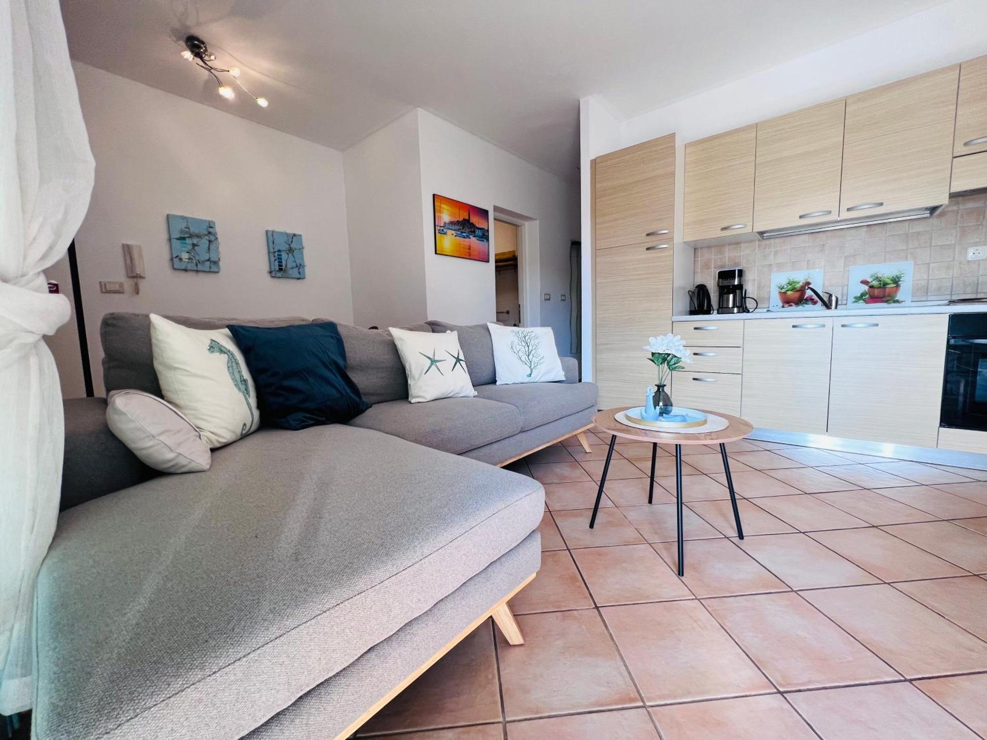 Apartment Aleks Tar-Vabriga Екстер'єр фото